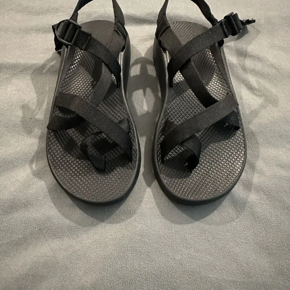 Chaco Mens Z/2 Sandals Mens 10 Classic Black Strappy Hiking Trail Outdoors